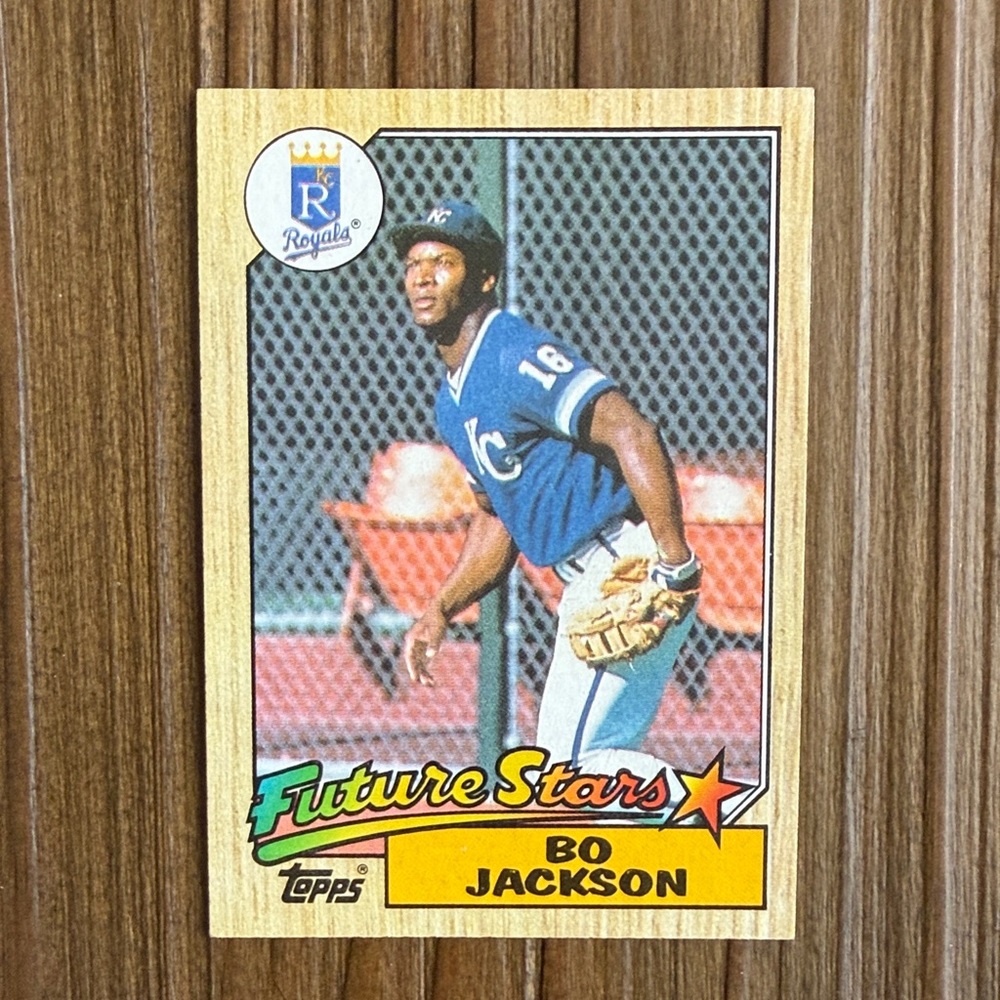 1987 BO JACKSON Topps baseball card #170
ROOKIE CARD